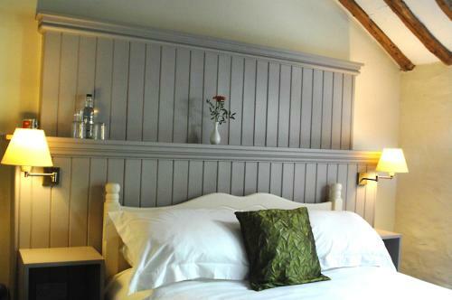 Hostal Llwyndu Farmhouse