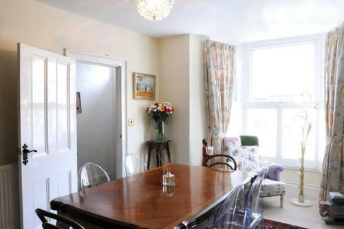 Bed & Breakfast 299 London Road