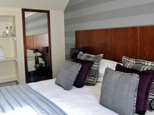 Hostal Five Pilmour Place