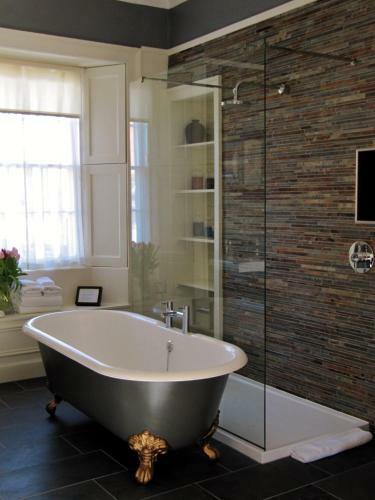 Hostal Five Pilmour Place