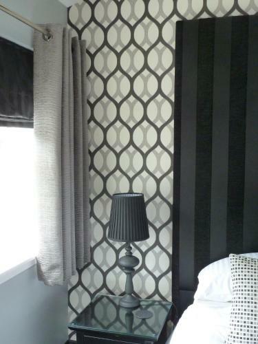 Hostal Five Pilmour Place