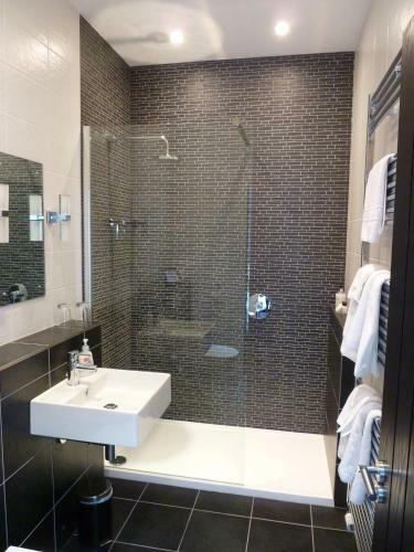 Hostal Five Pilmour Place