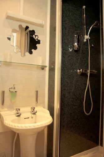 Hostal Devon View Guest House