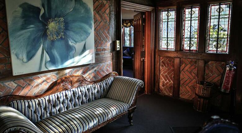 Langshott Manor - A Small Luxury Hotel