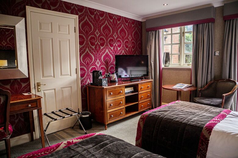 Langshott Manor - A Small Luxury Hotel