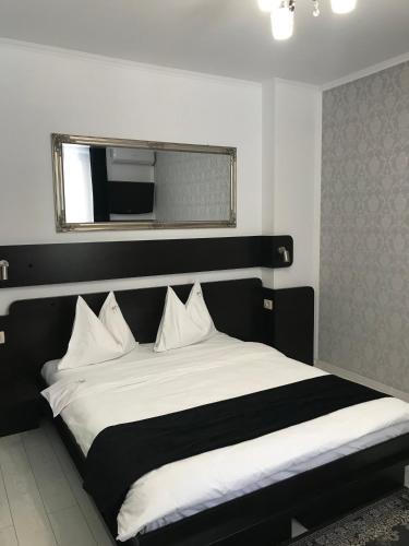 Hostal Pensiunea Max