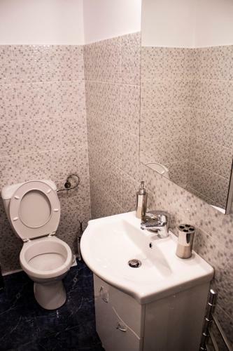 Gruia Apartment