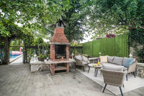 Casa Stella - Spacious Central Villa