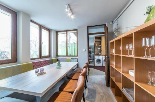 Casa Stella - Spacious Central Villa