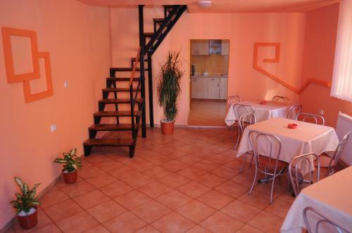 Hostal Pensiunea Diadis