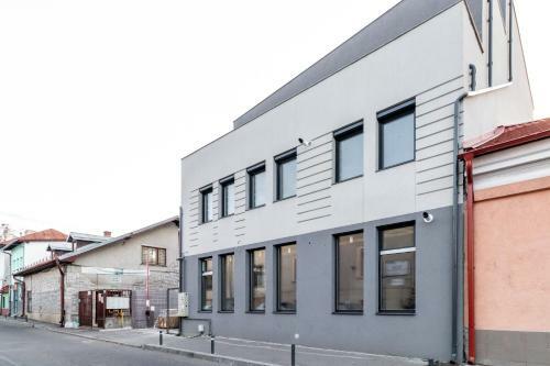 Modern And Stylish Apartment W Terrace