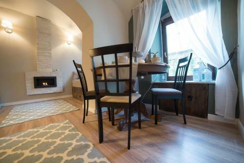 Colonial Ultra Center Apartment