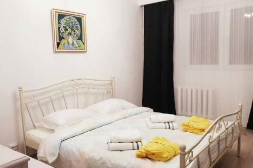 Central Cozy And Quiet 2 King Br Apartment