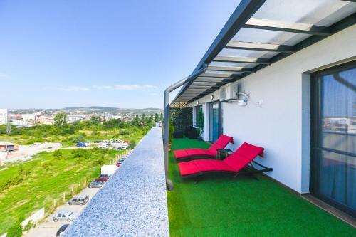 Panoramic Apartment With Terrace