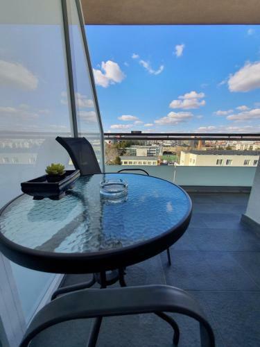 Eriss Studio Suite - Ozone Building Apartment