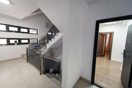Tonitza Apartments