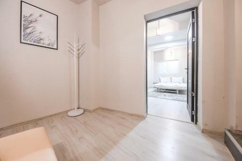 Two Bedroom Apartment In The City Center