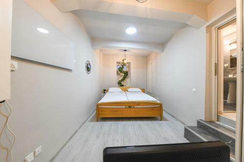 Two Bedroom Apartment In The City Center