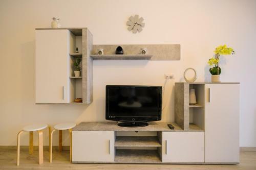 Bcb Aparts Grand Park Grey