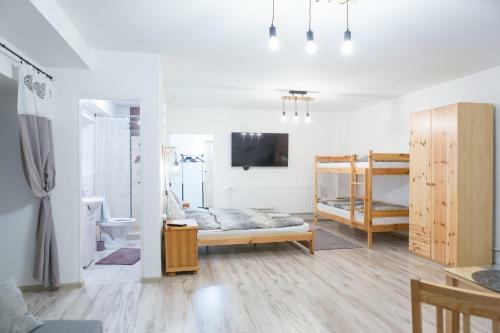 Hostal Ubytovanie Adina Polt�r