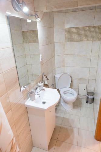 Hostal Ubytovanie Adina Polt�r