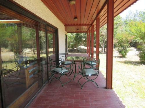 Casa Tranquila Y Central Con Piscina En Olmu�