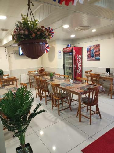 Albergue Hostal Del Tuto