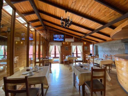 Hotel Hostal Caulle