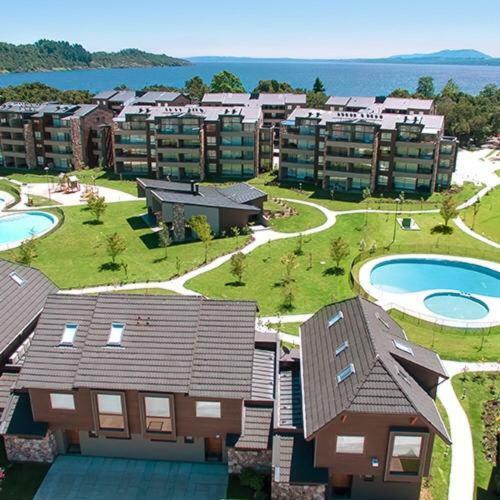 Hermosa Casa En Puc�n, Ubicada A Pasos Del Lago Y Del Centro