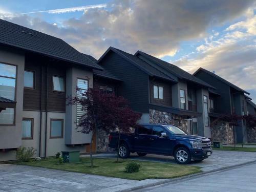 Hermosa Casa En Puc�n, Ubicada A Pasos Del Lago Y Del Centro
