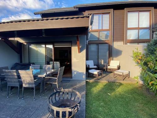 Hermosa Casa En Puc�n, Ubicada A Pasos Del Lago Y Del Centro