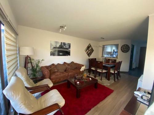 Hermosa Casa En Puc�n, Ubicada A Pasos Del Lago Y Del Centro