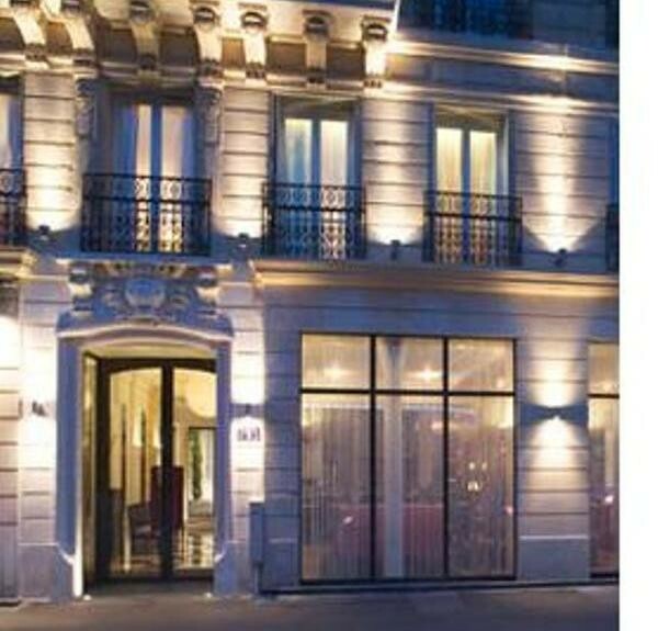 Hotel Le 123 Elysees