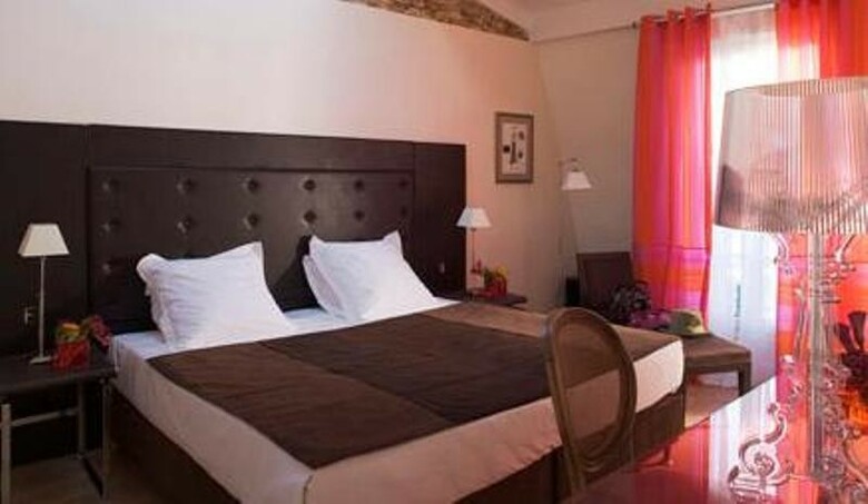 Hotel Le 123 Elysees
