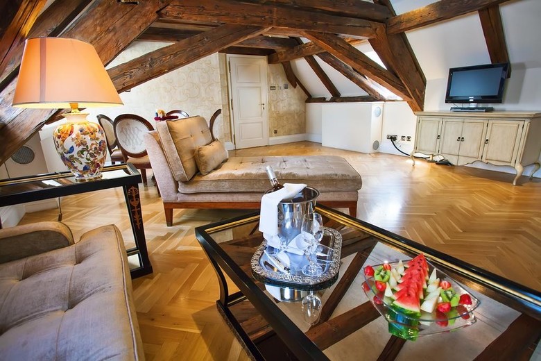 Mamaison Suite Hotel Pachtuv Palace Prague