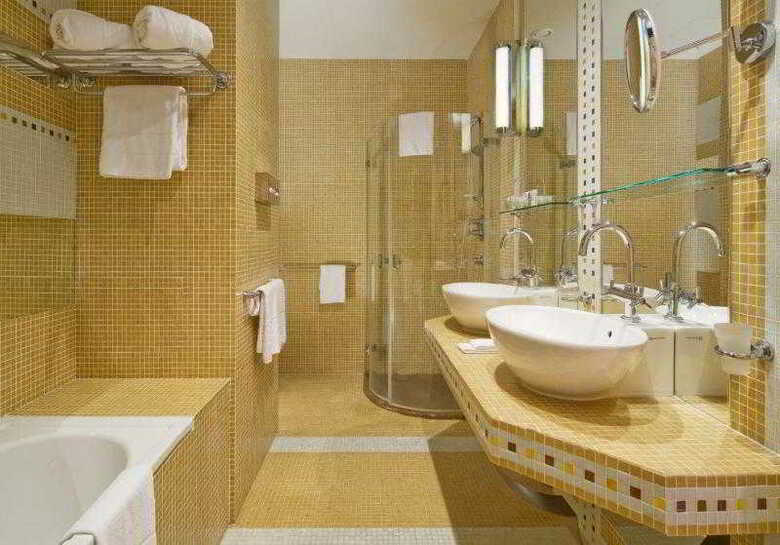 Mamaison Hotel Riverside