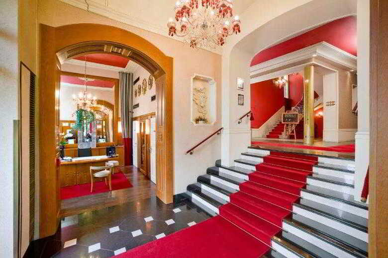 Mamaison Hotel Riverside