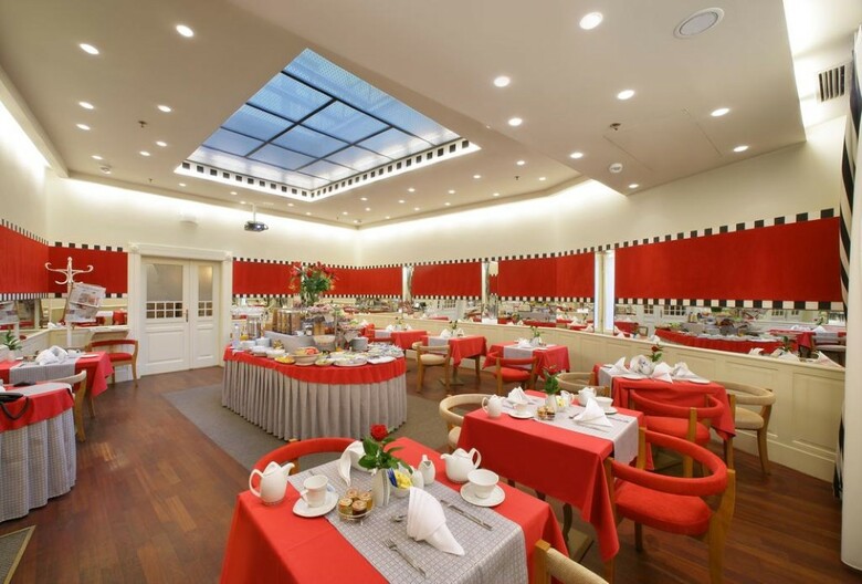 Mamaison Hotel Riverside