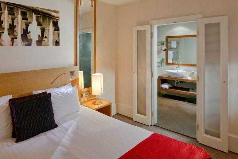 Mamaison Hotel Riverside