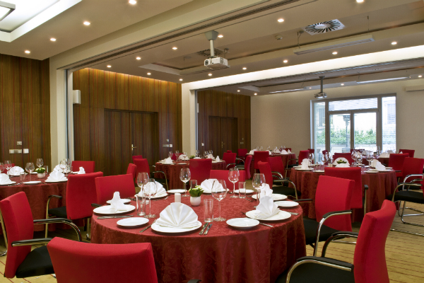 Mamaison Hotel Riverside