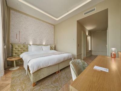 Mamaison Hotel Riverside