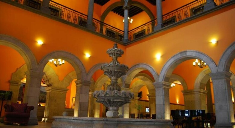 Hotel Morales Historical & Colonial Downtown Core