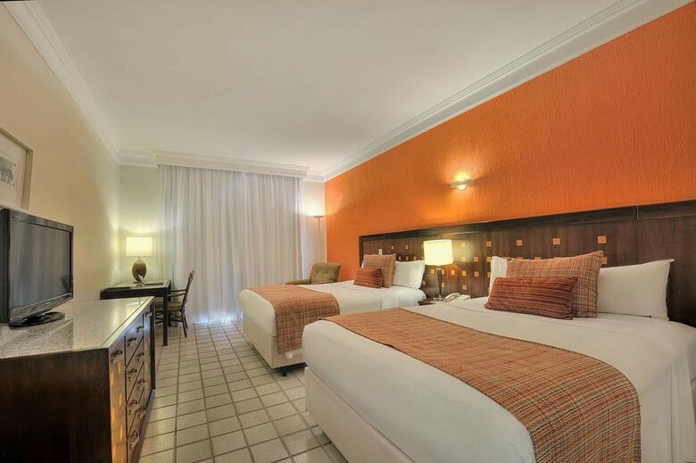 Hotel Deville Salvador