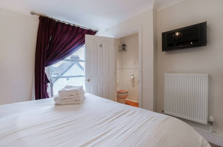 Bed & Breakfast Westwood Guest House