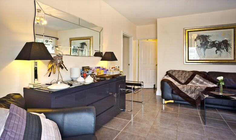 Bed & Breakfast Westwood Guest House