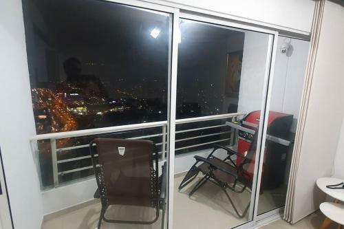Apartamento Hermoso Apto Piso 23 Con Vista A La Ciudad