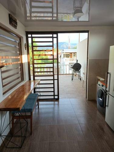 Hermoso Apartamento Con Terraza Fresco Y Agradable