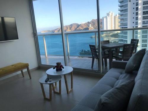 Acogedor Apartamento, Moderno Y Con Vista Al Mar.