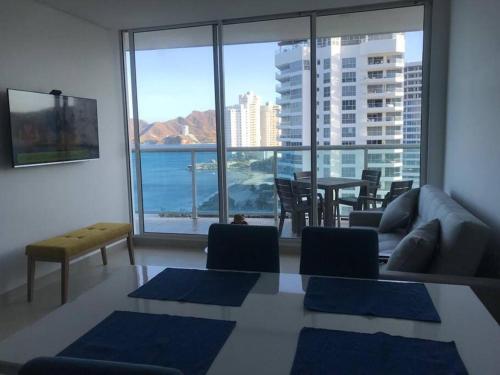 Acogedor Apartamento, Moderno Y Con Vista Al Mar.