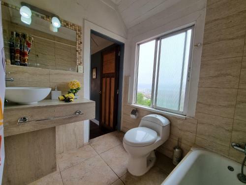 Hostal Meraki Hostel - Cerro Alegre - Valpara�so
